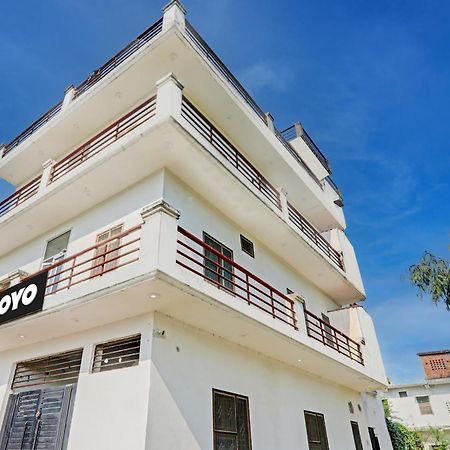 Oyo Flagship Shine Hotel Chinhat Екстериор снимка