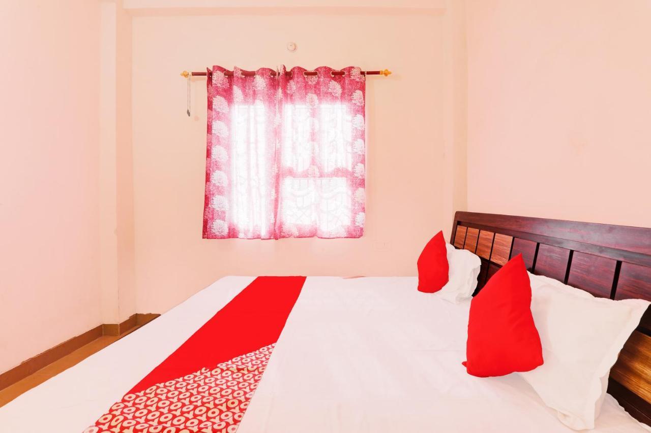 Oyo Flagship Shine Hotel Chinhat Екстериор снимка