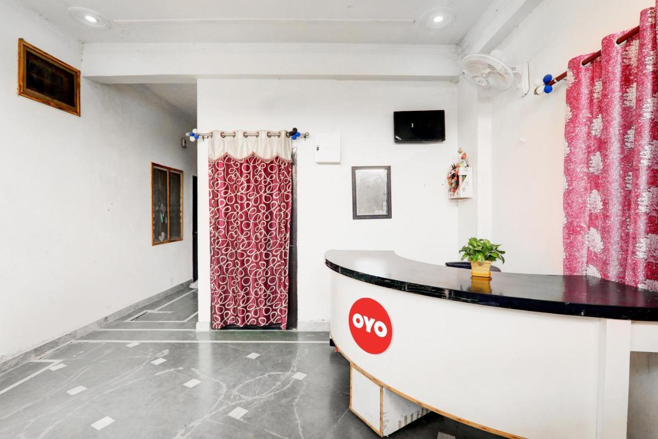 Oyo Flagship Shine Hotel Chinhat Екстериор снимка