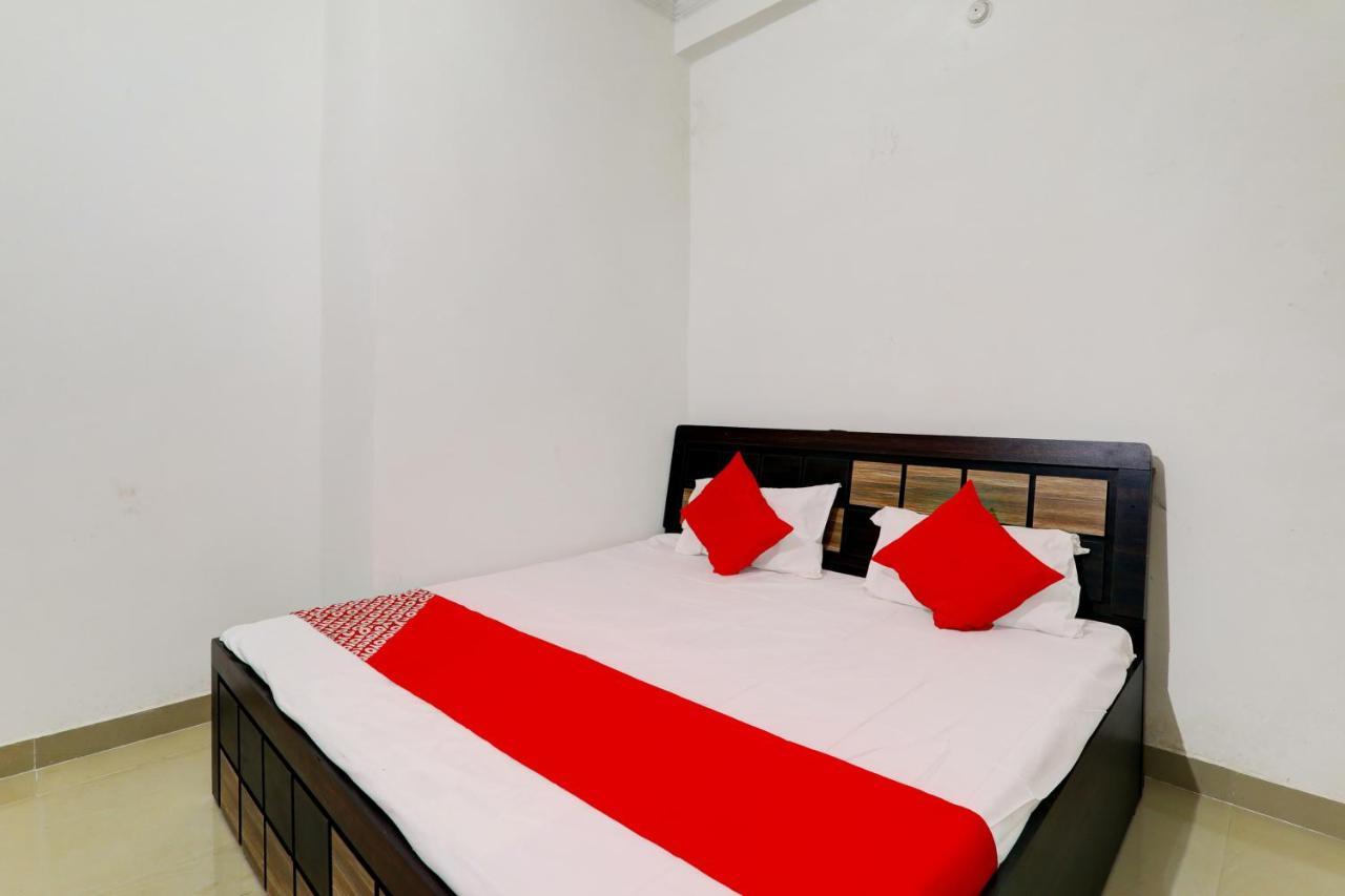 Oyo Flagship Shine Hotel Chinhat Екстериор снимка